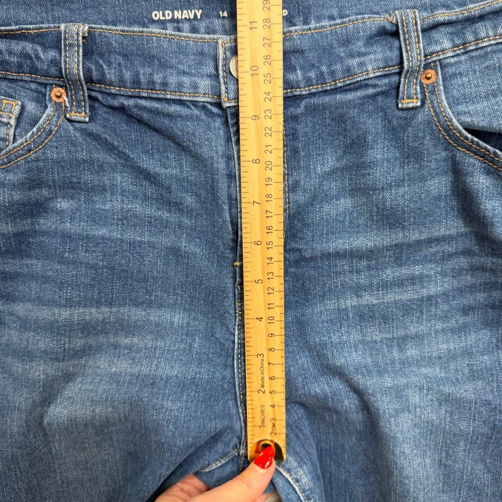 Old Navy 14 Jeans Mid Rise Boyfriend Straight Distressed Ripped Medium Wash Blue